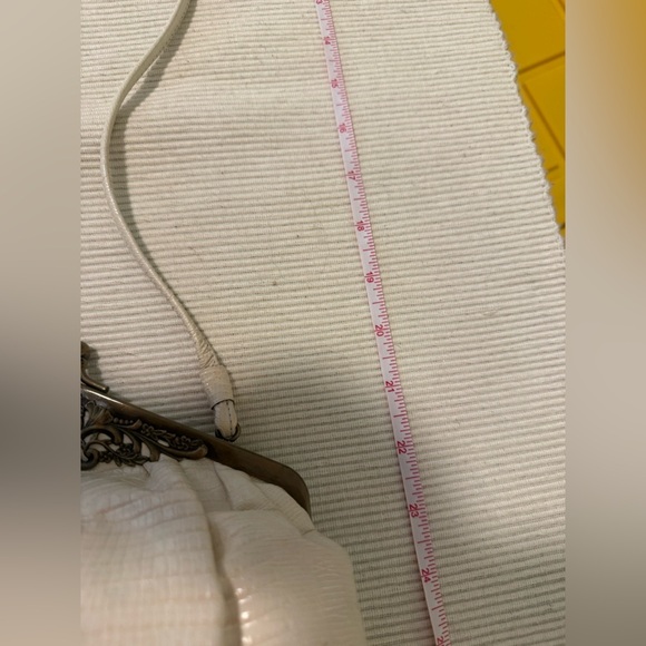 Vintage 1950s Fancy Nancy Atlanta White Faux Lizard Frame Handbag - Picture 9 of 11